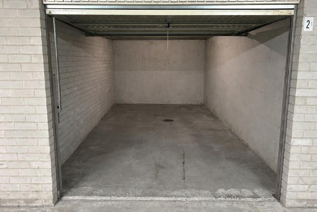 Te Huur | Inpandige garagebox | Parkeerplaats - Zandvoort