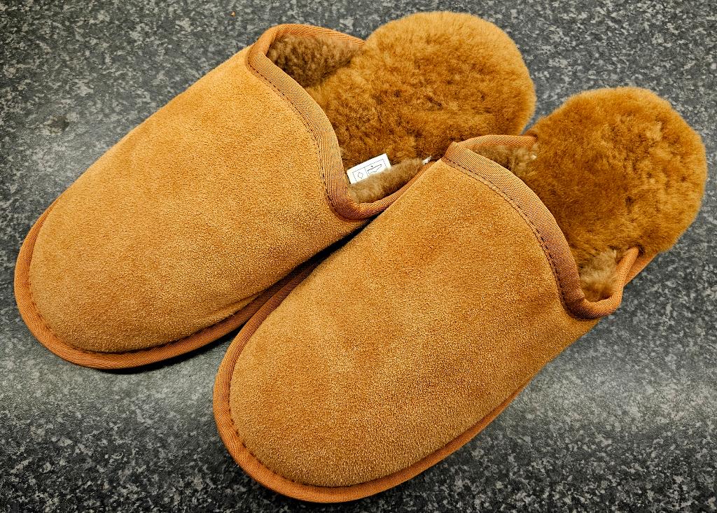 Lekkere warme stoffen Walkx Home pantoffels met bont mt42, Bruin, Nieuw, Ophalen of Verzenden, Pantoffels of Sloffen