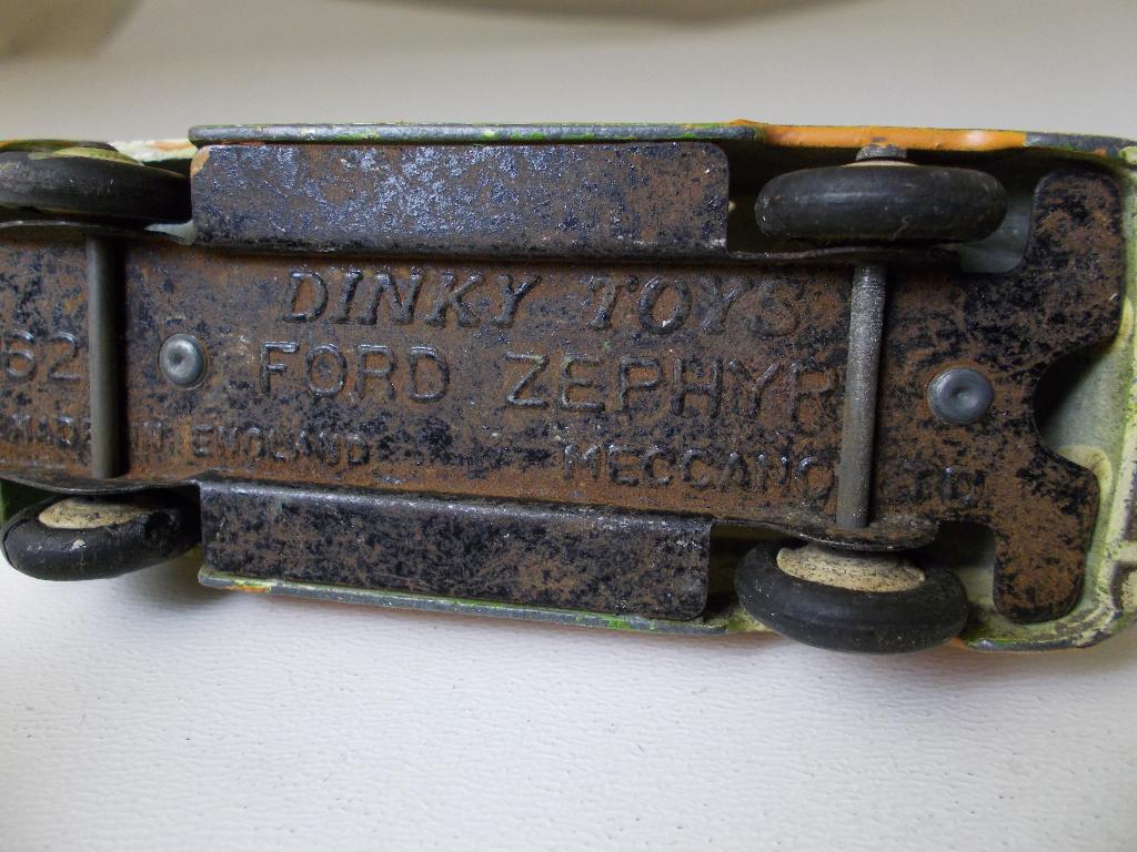 1956 Dinky Toys 162 FORD ZEPHYR (Repainted.) -B-., Hobby en Vrije tijd, Modelauto's | 1:43, Ophalen of Verzenden, Gebruikt, Auto