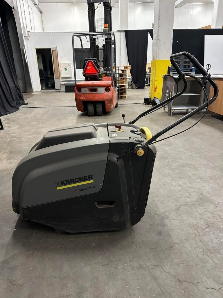 Karcher KM 75/40 W Veger - Boogerd Reiniging, Ophalen of Verzenden