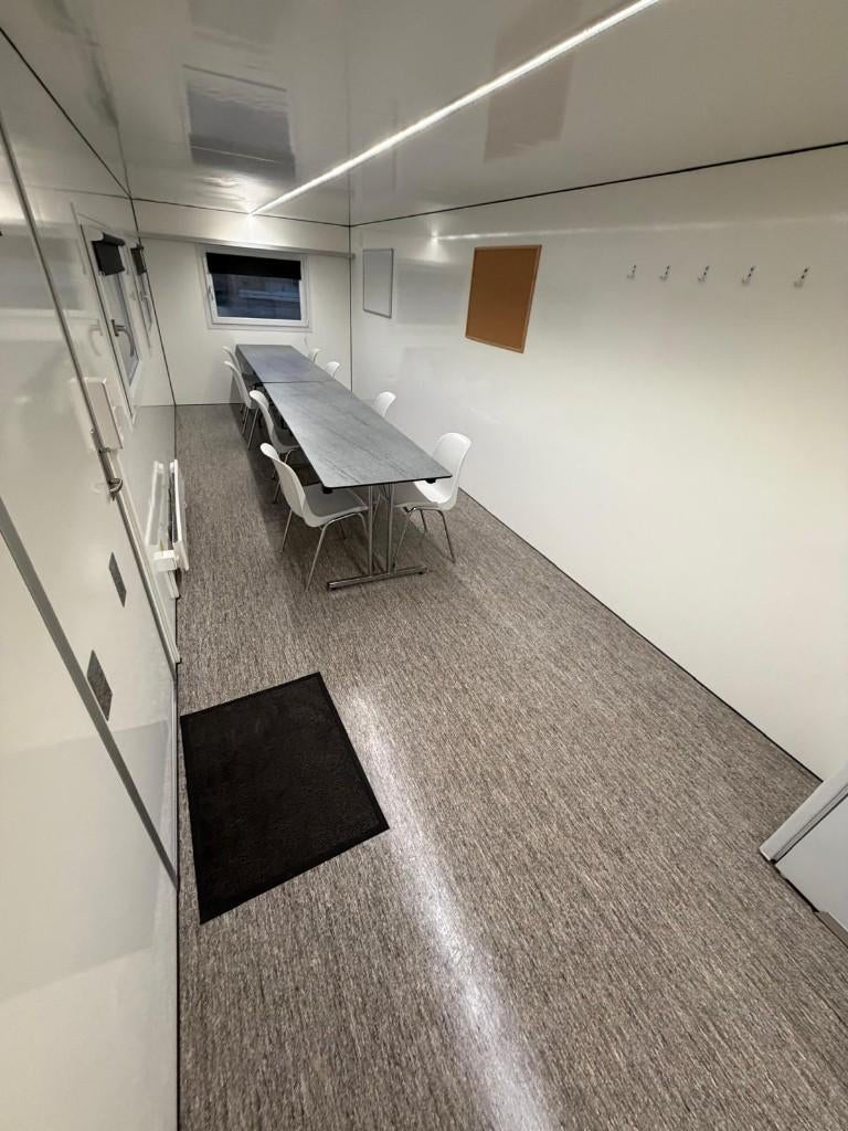Mobiele woon/kantoor/schaft unit 730cm (leeg) 2017, Ophalen
