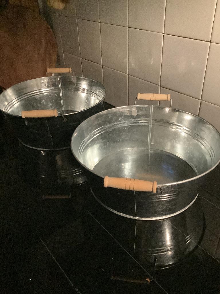 Twee Zinken bak, Ophalen, Gebruikt, Zink