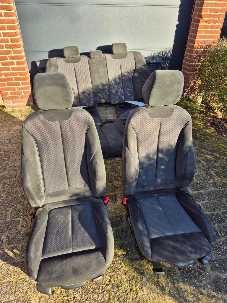 F30 BMW 3 SERIE M INTERIEUR HEXAGON ALCANTARA  INCL LIJSTEN, Auto-onderdelen, Interieur en Bekleding, BMW, Gebruikt, Ophalen of Verzenden
