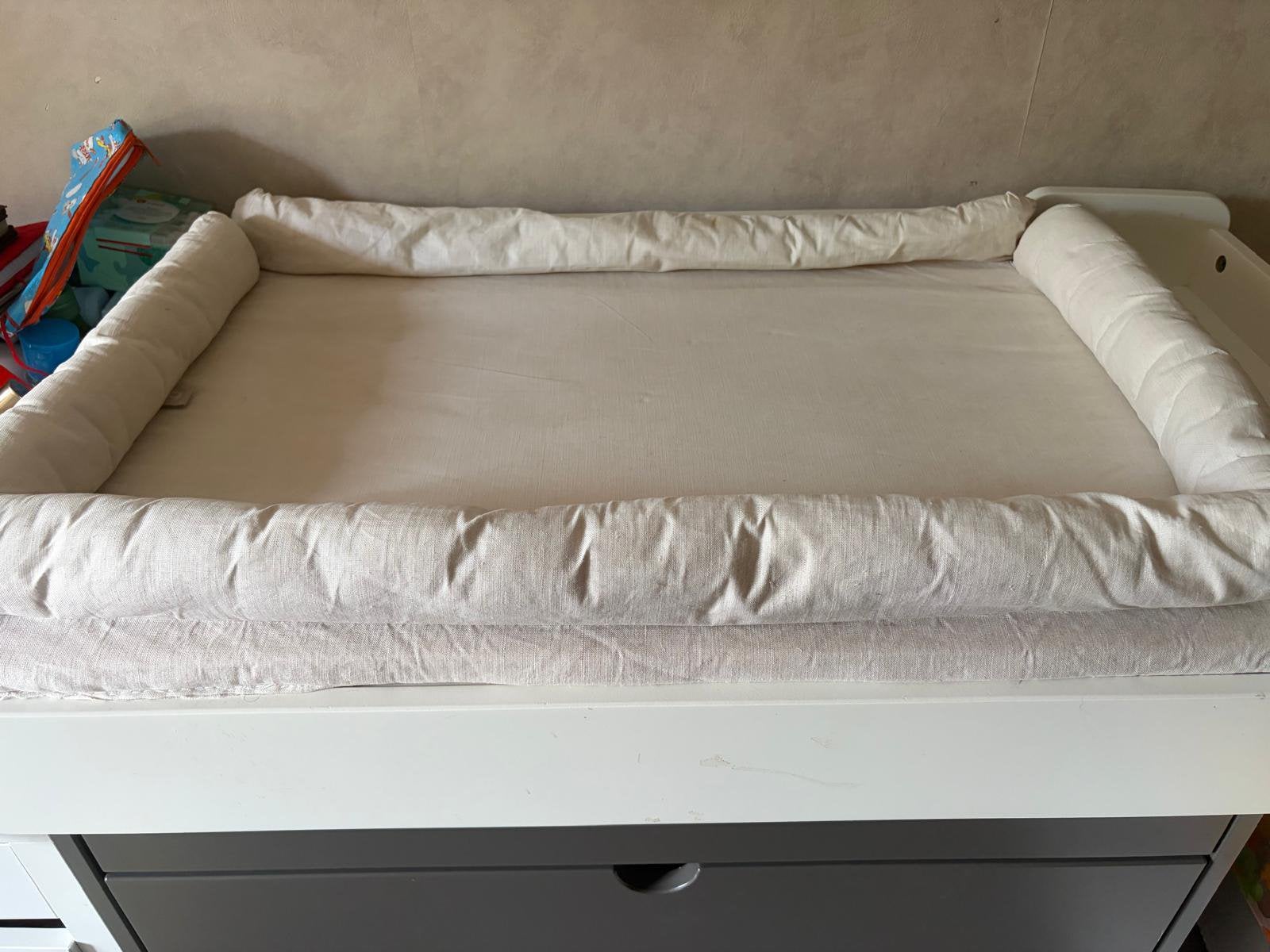 Stokke Commode met Opzetstuk - Wit/Grijs, Ophalen, Gebruikt, 50 tot 70 cm, 75 tot 100 cm