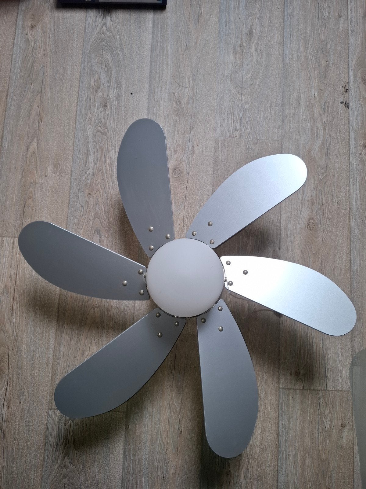 HandsOn Verona Plafondventilator met verlichting, Ophalen, Zo goed als nieuw, Plafondventilator