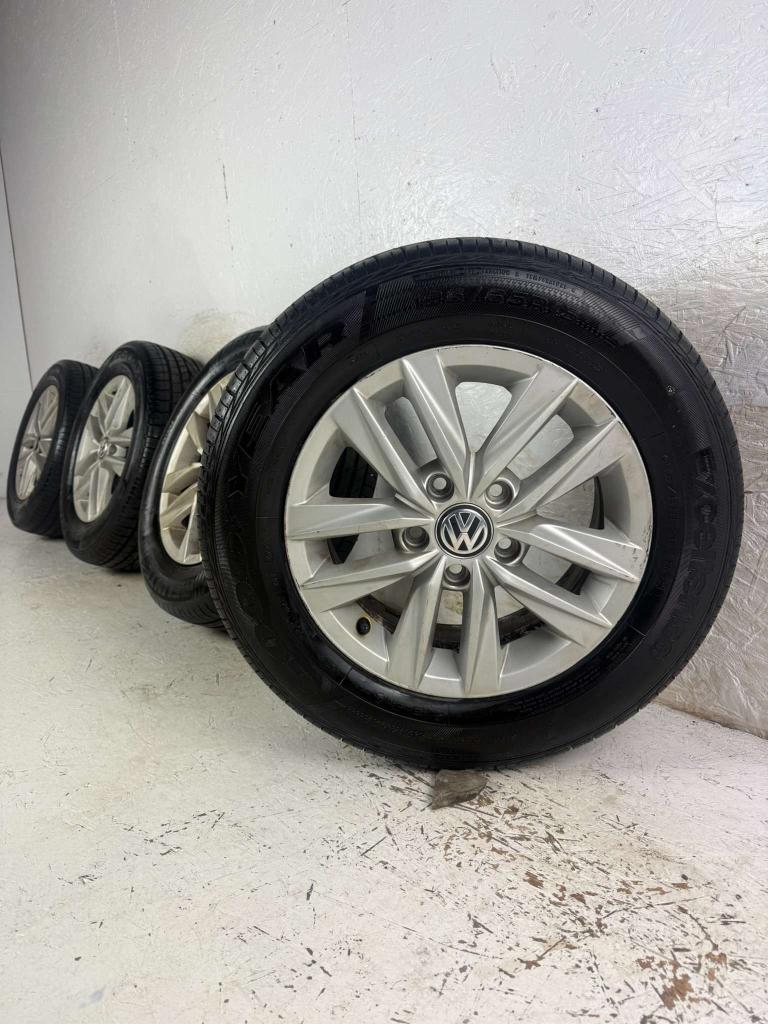 Originele Volkswagen Golf Caddy velgen 15" 5x112 Colundra, Auto-onderdelen, Banden en Velgen, Banden en Velgen, Zomerbanden, 15 inch