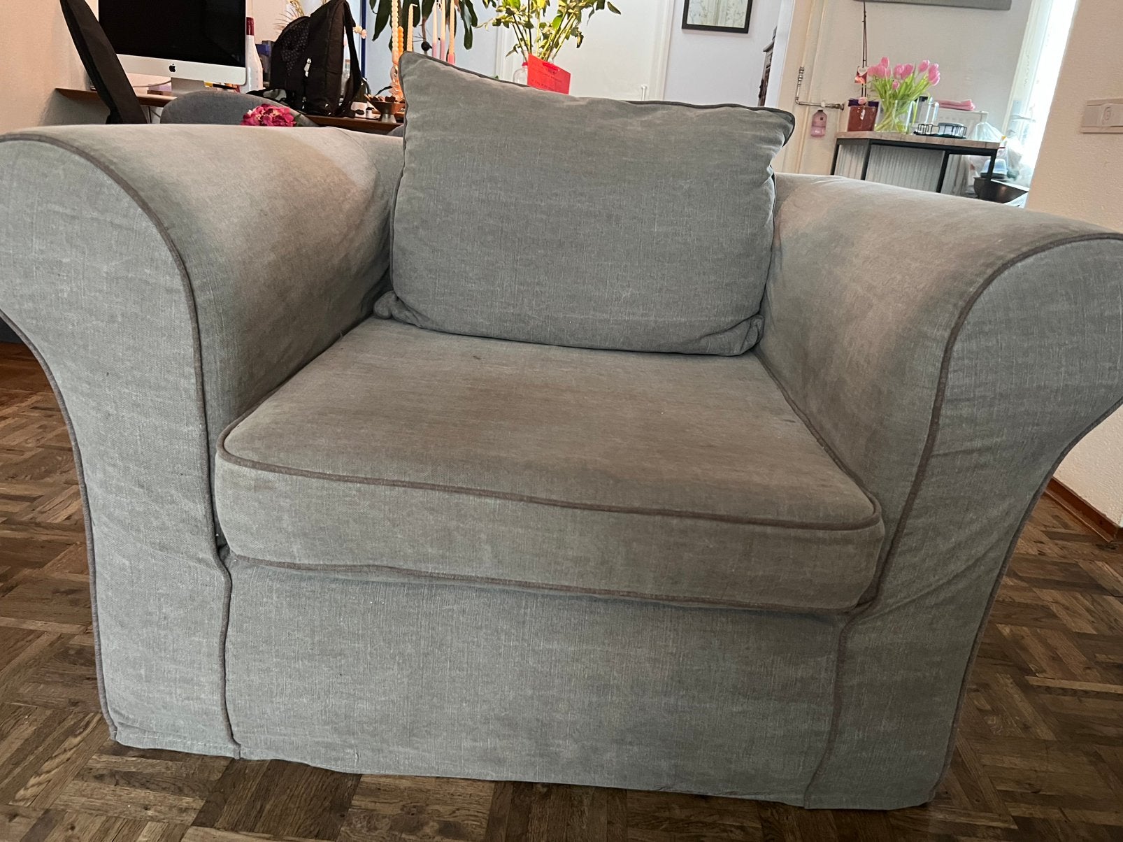 Comfortabele grijze fauteuil met kussen, Ophalen of Verzenden, Gebruikt, Stof, 75 tot 100 cm