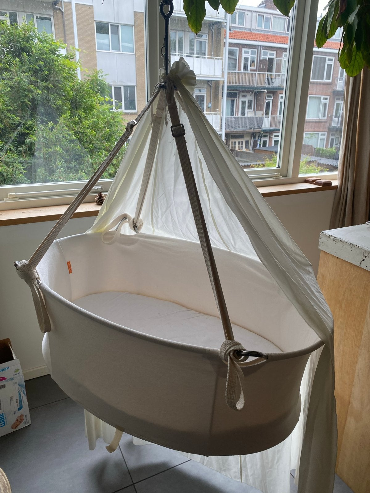 Leander hangwieg inclusief matrasje, goede staat, Ophalen of Verzenden, Gebruikt, Wieg