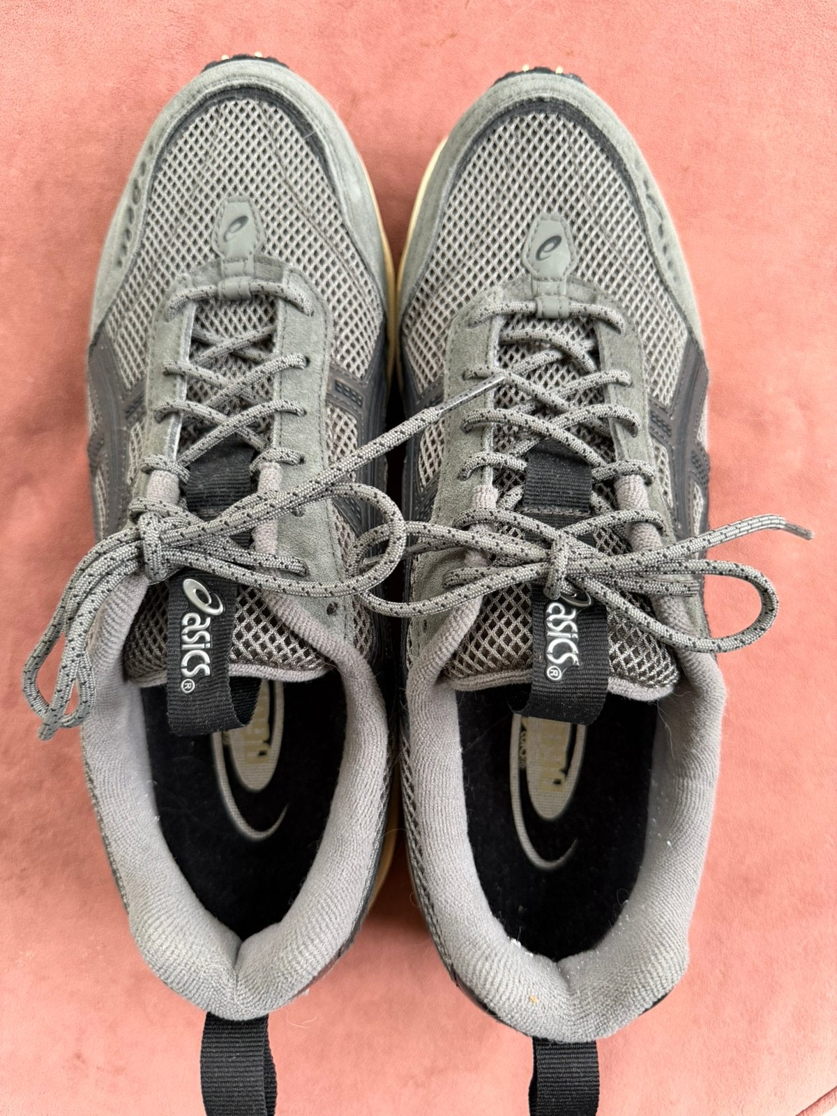 Asics gel 1090 v2 grijs nieuwstaat maat 45 (28,5 cm), Sport en Fitness, Hardloopschoenen, Nieuw, Ophalen of Verzenden, Hardlopen