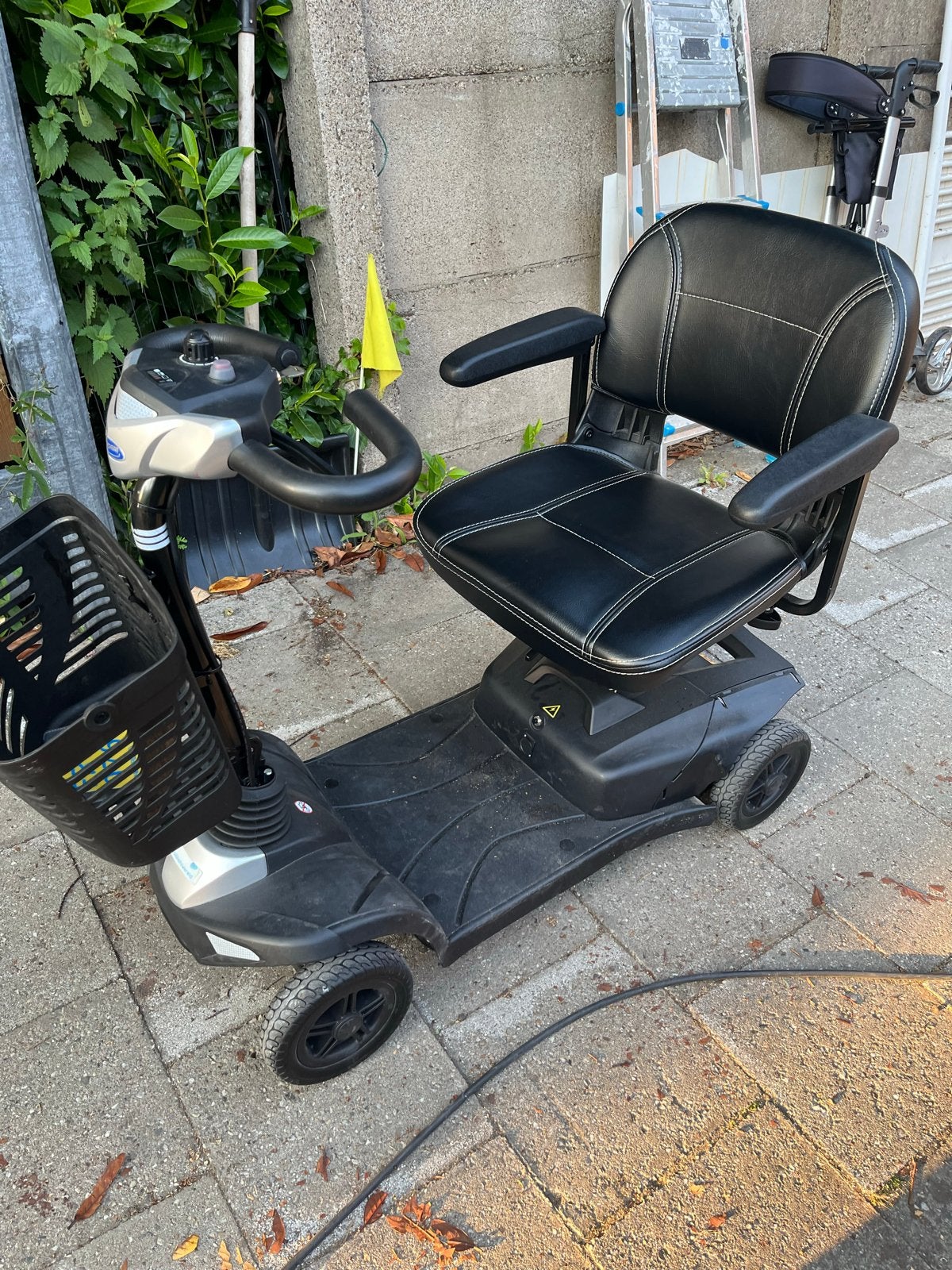 Scootmobiel opvaubar, Ophalen, 10 km/u of minder