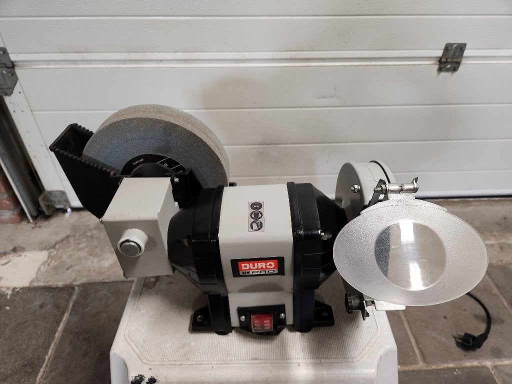 slijpsteen Nat en droog, Ophalen, Zo goed als nieuw, Minder dan 700 watt, Werkbankslijpmachine