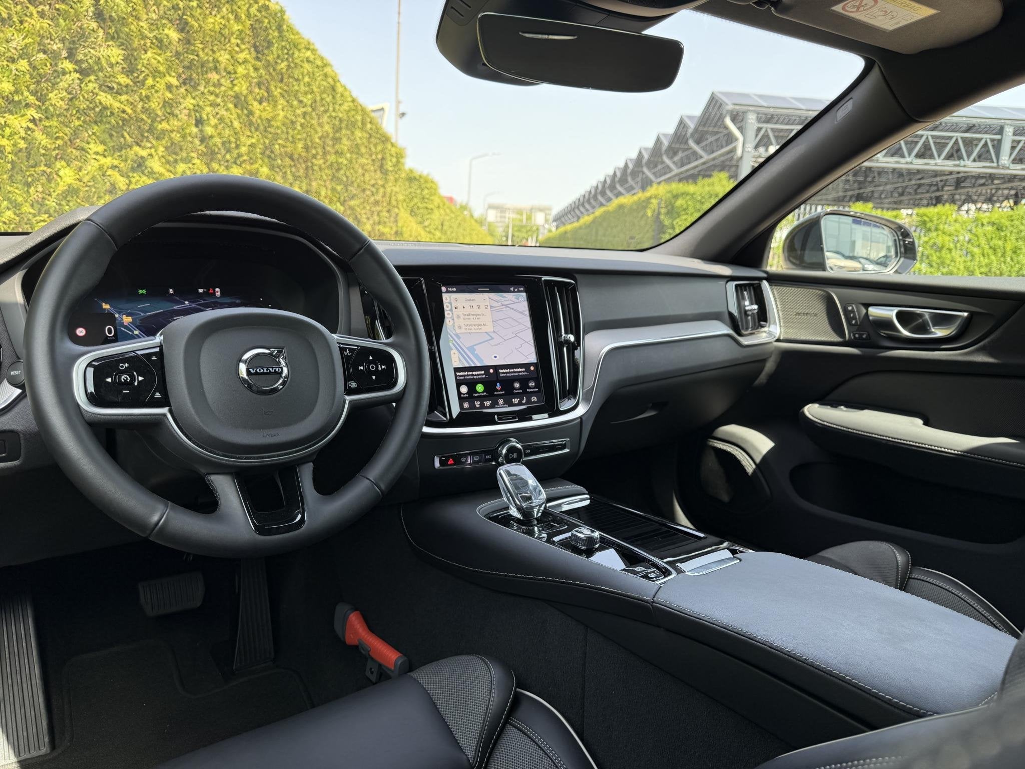 Volvo V60 T6 Plug-in hybrid AWD Plus Dark | Blis | Keyless |, Auto's, Volvo, 12 maanden, Gebruikt, Euro 6, 4 cilinders