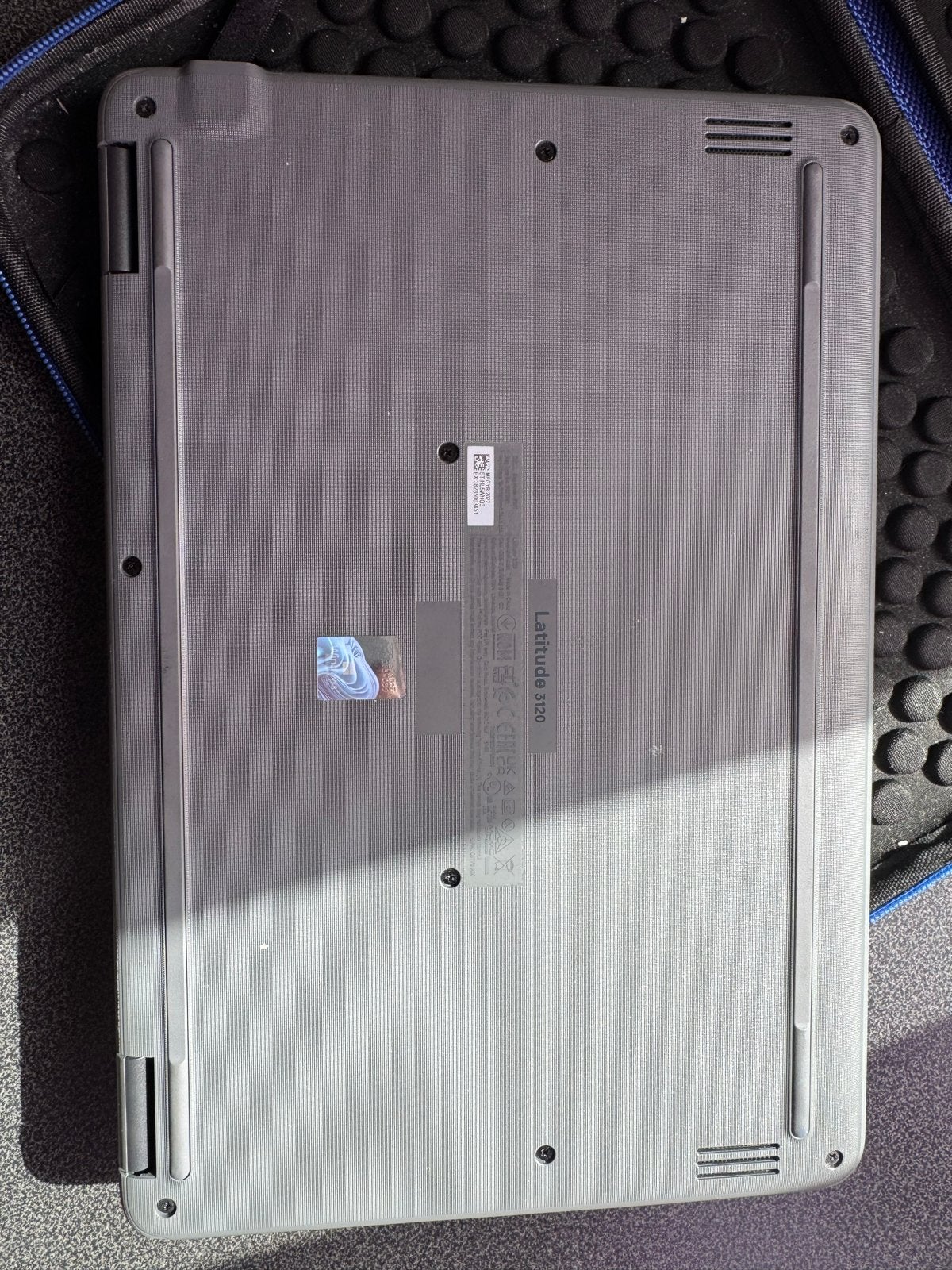 Dell Latitude 3120 Laptop - Intel Pentium Silver N6000, Computers en Software, Windows Laptops, Qwerty, 8 GB, Ophalen of Verzenden