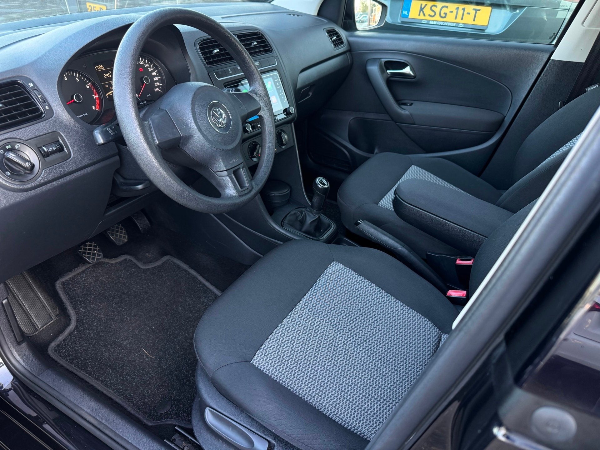 Volkswagen Polo 1.2 Easyline CarPlay, Voorwielaandrijving, 967 kg, Gebruikt, 60 pk