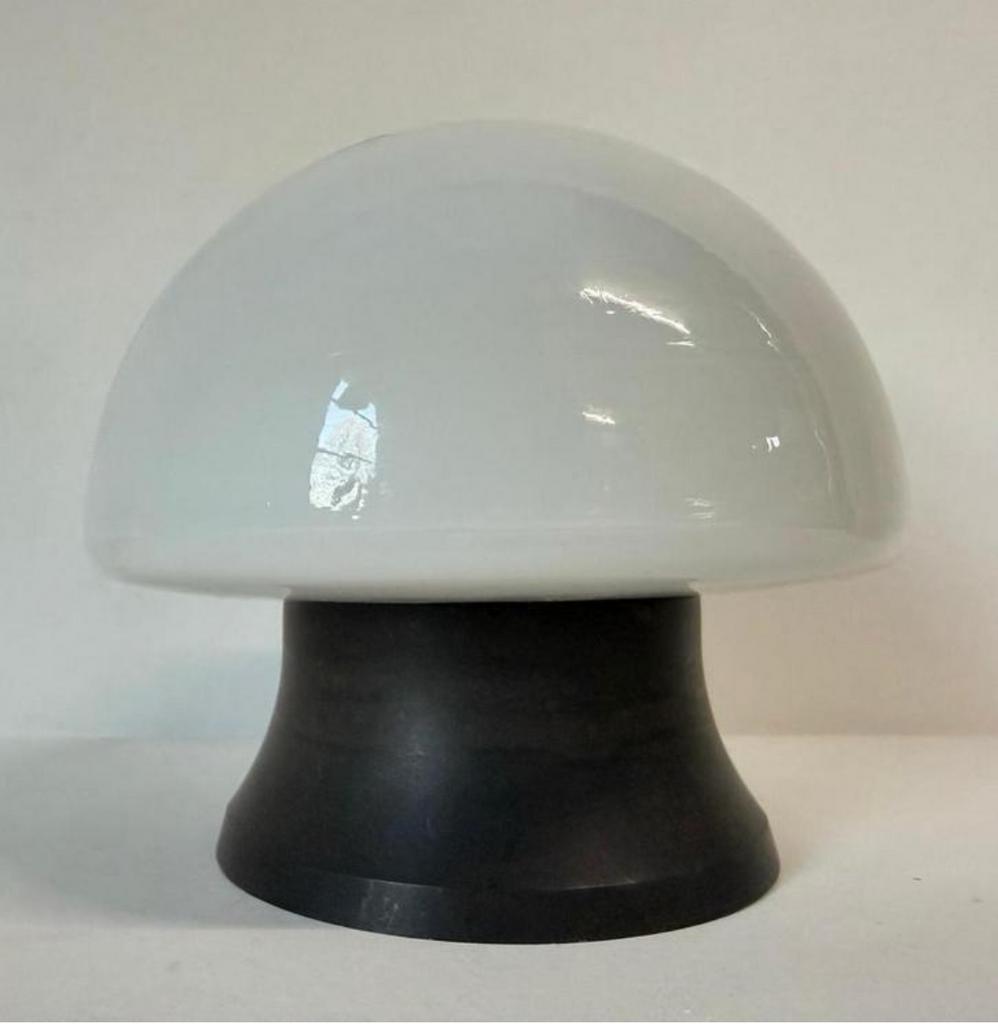 Vintage Mushroom Paddestoel wit opaalglas + donker bakeliet, Ophalen of Verzenden, Zo goed als nieuw, Glas, Space age