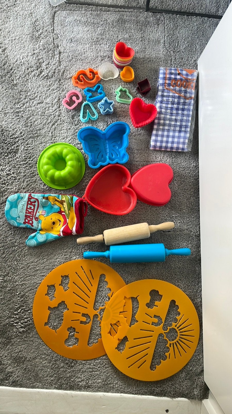 verse siliconen bakvormen, schort, 7 euro voor alles, Ophalen of Verzenden, Zo goed als nieuw, Taarten of Cupcakes, Bakvorm