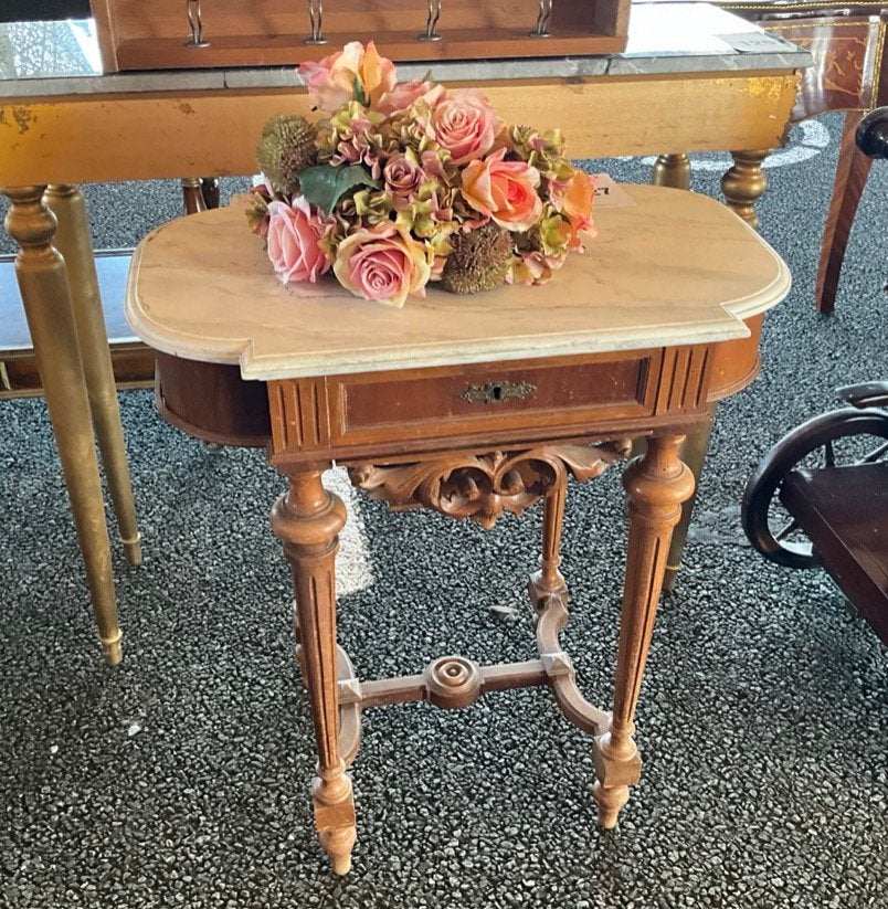Side table, Ophalen