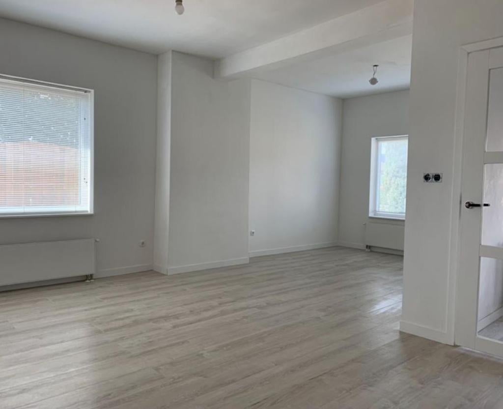 Badkamer Renovatie, Totaalbouw, Stucwerk, Tegelzetter Etc., Ophalen, Zo goed als nieuw