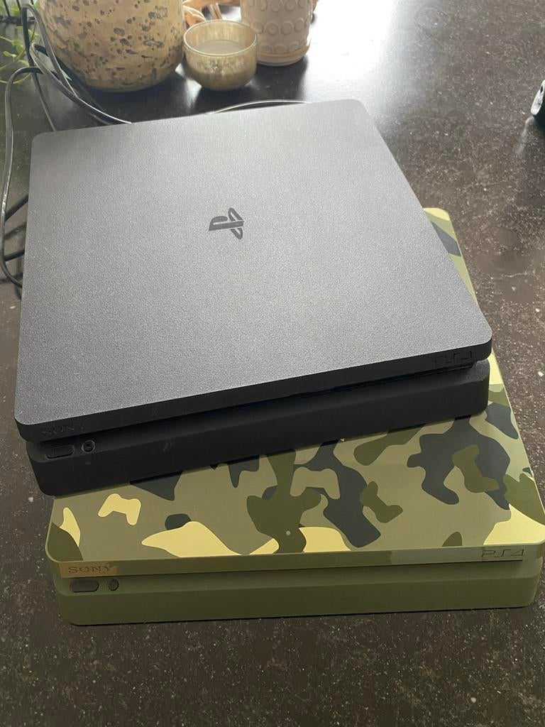 Sony PlayStation 4 Slim (Zwart & Camouflage), Ophalen of Verzenden, Gebruikt, Zwart