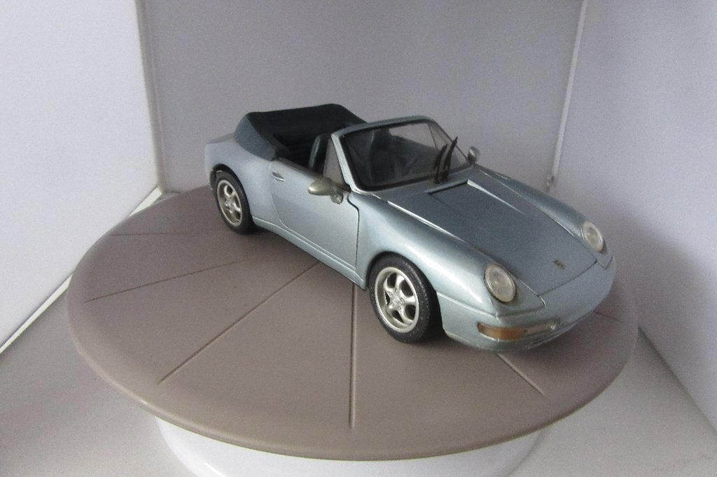 Porsche 911 Carrera Cabrio 1994 1;18, Hobby en Vrije tijd, Modelauto's | 1:18, Ophalen of Verzenden, Zo goed als nieuw, Auto, Bburago