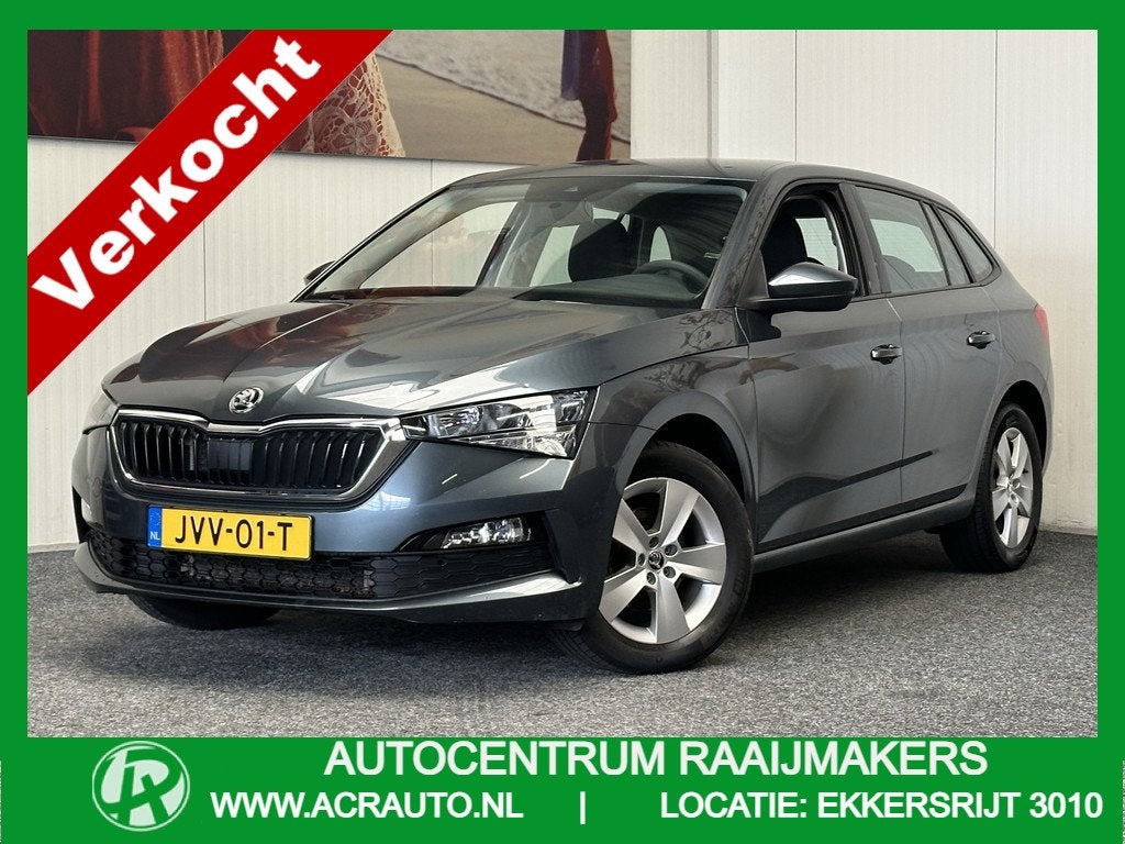 Skoda Scala 1.0 TSI CRUISE CONTROL AIRCO APPLE CARPLAY/ANDRO, Auto's, Skoda, Voorwielaandrijving, Gebruikt, Zwart, Origineel Nederlands