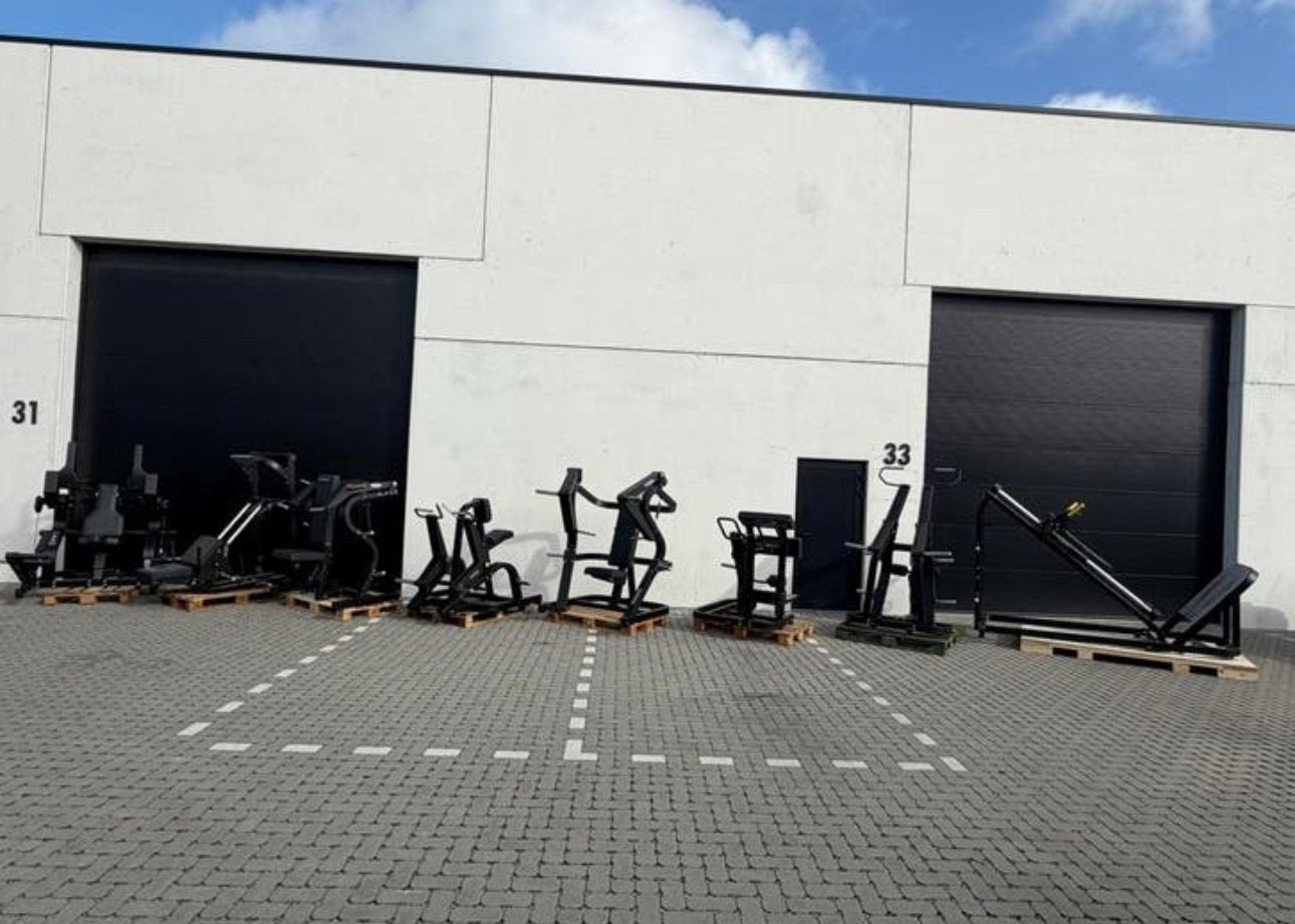 Technogym Pure Strength set Black on Black, Sport en Fitness, Ophalen, Zo goed als nieuw, Overige typen