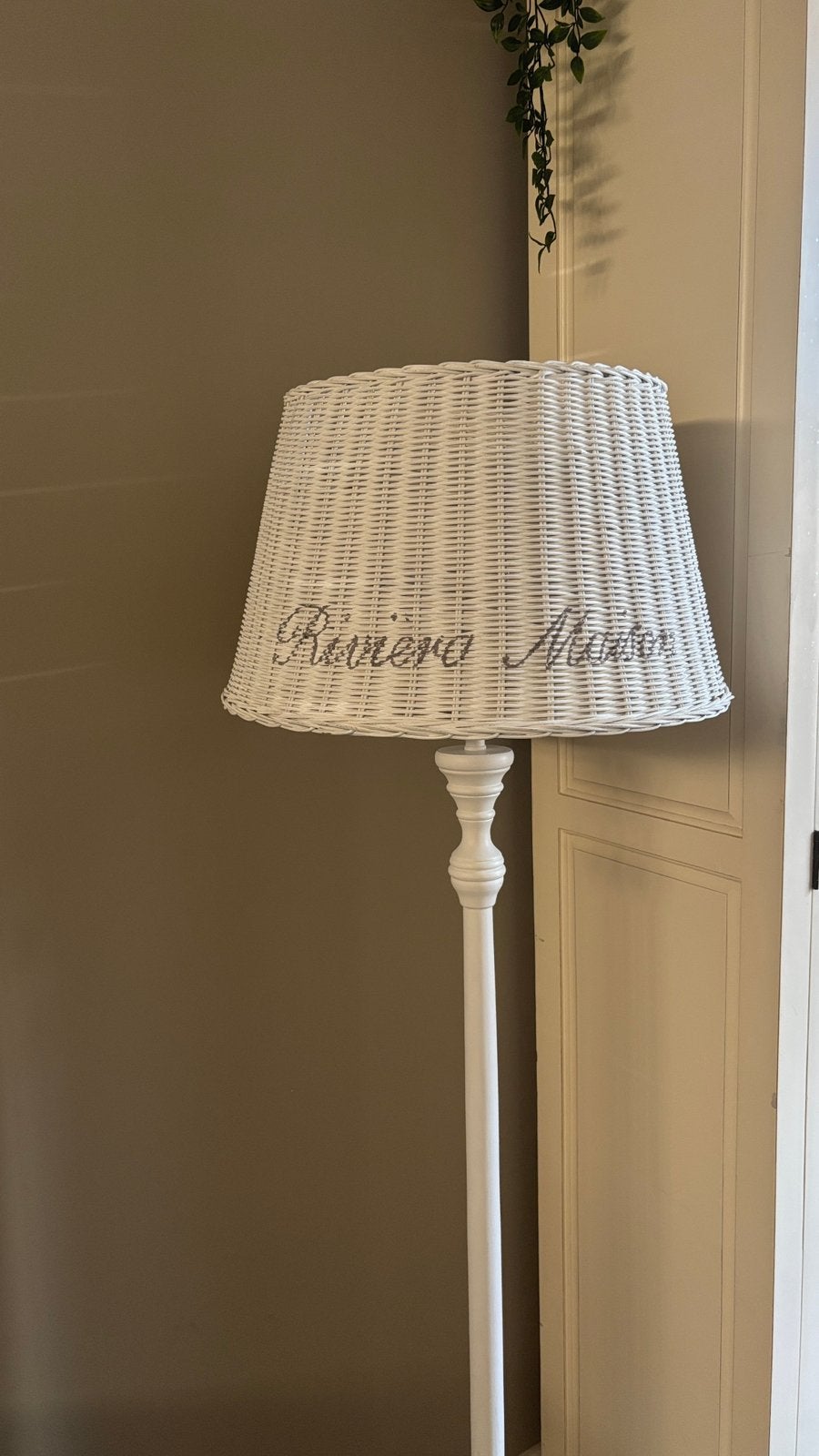Prachtige grote witte rieten lampenkap, riviera maison, Ophalen of Verzenden, Zo goed als nieuw, Minder dan 100 cm