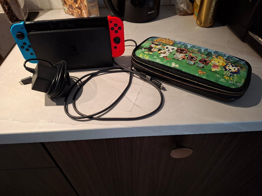 Nintendo switch oled, Spelcomputers en Games, Ophalen, Gebruikt, Met 1 controller, Switch OLED