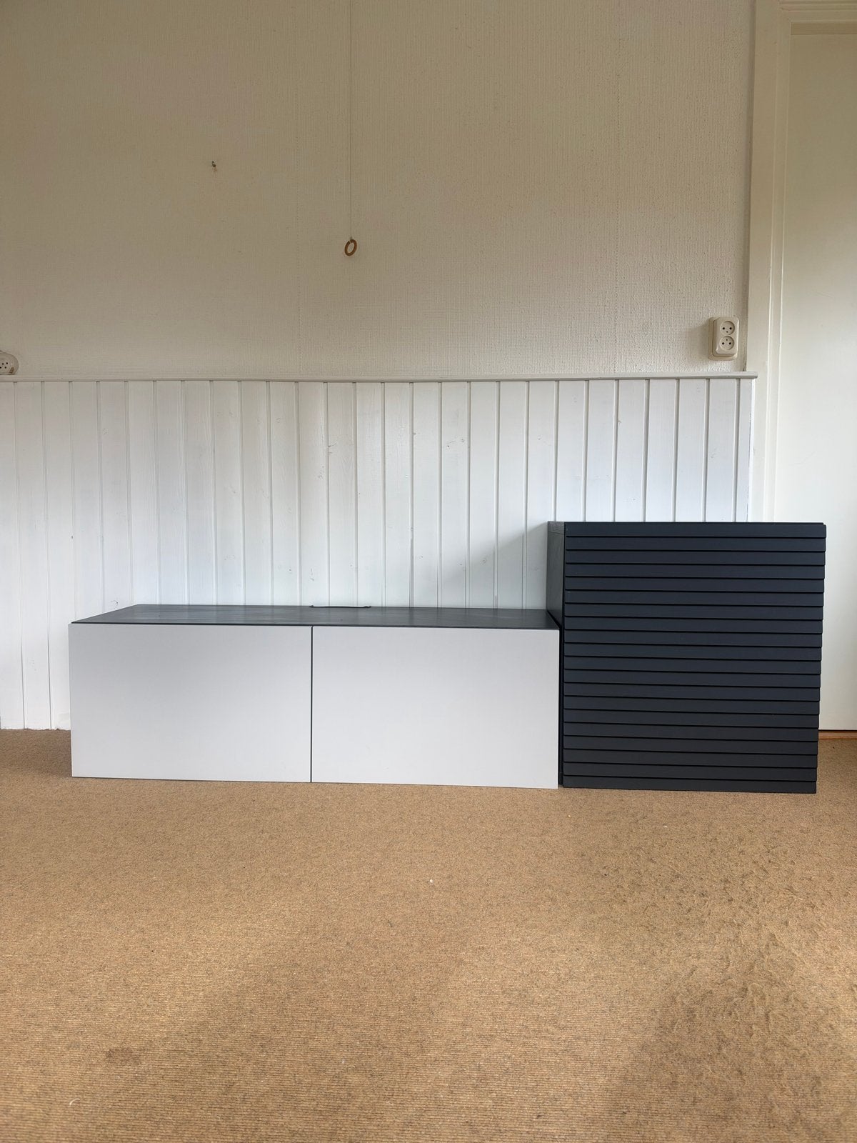 Tv meubel - Wit en Donkerbruin - Goede staat, Ophalen, 25 tot 50 cm, 150 tot 200 cm