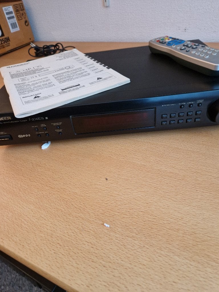Pioneer F-204RDS FM/AM Digitale Synthesizer Tuner, Audio, Tv en Foto, Ophalen, Zo goed als nieuw, Analoog
