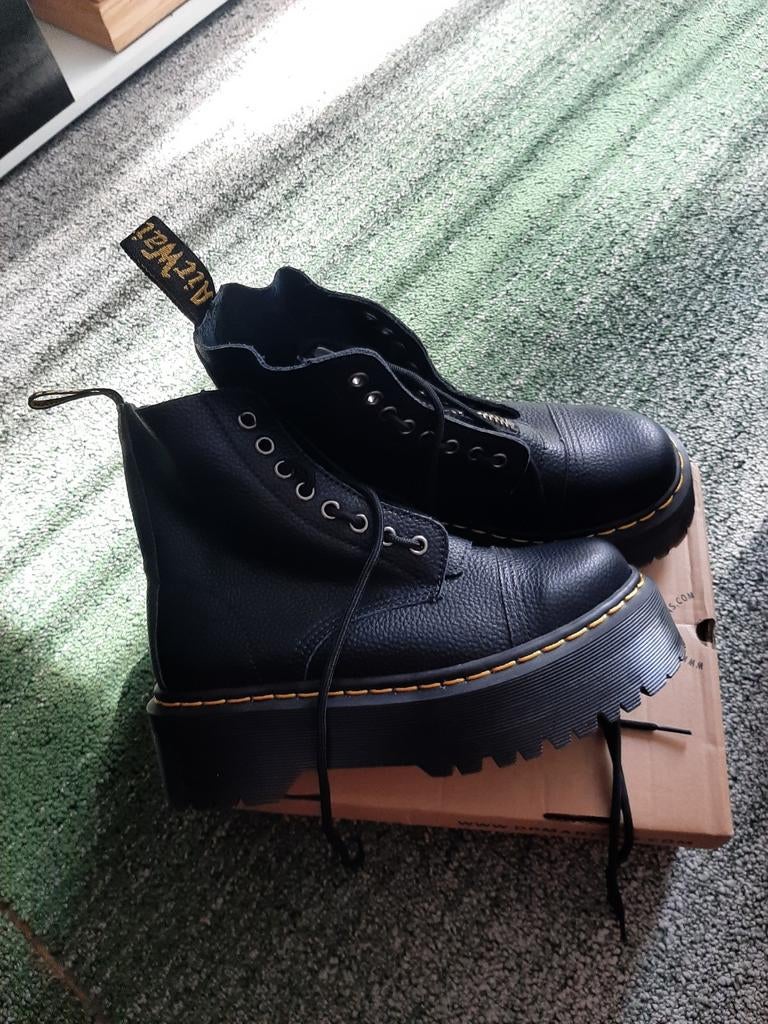 Dr. Martens Sinclair platform schoenen maat 39, Zwart, Lage of Enkellaarzen, Ophalen of Verzenden, Dr. Martens