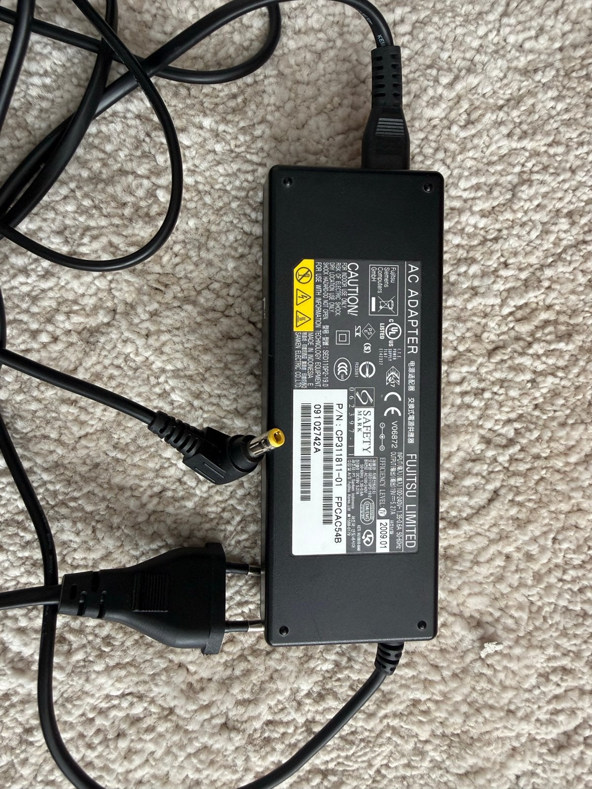 Fujitsu AC Adapter Oplader (P/N: CP311811-01), Computers en Software, Laptop-opladers, Ophalen of Verzenden, Gebruikt