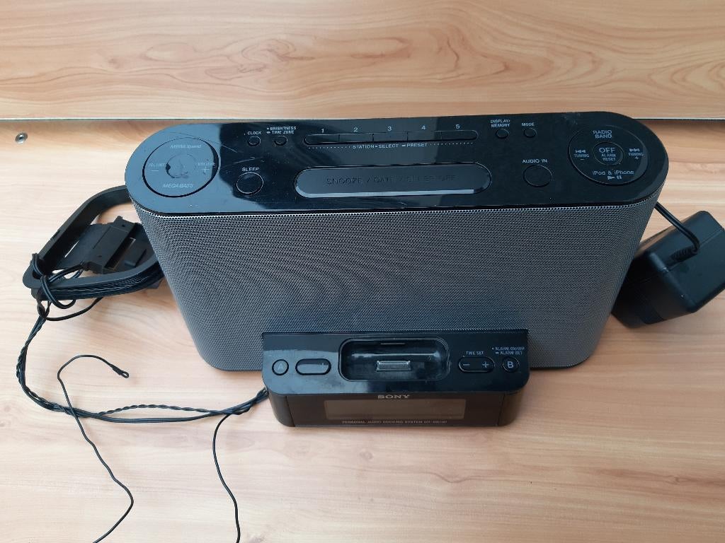 Sony ICF-DS11iP Klokradio met iPod-dock, Audio, Tv en Foto, Radio's, Gebruikt, Radio, Ophalen