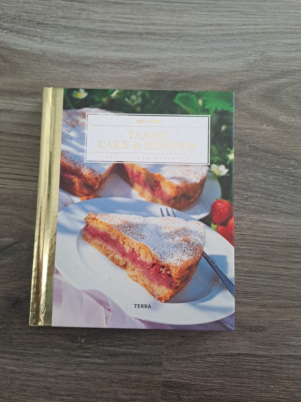 Taart, Cake & Muffins: 101 Gouden Recepten, GoodFood BBC Books, Ophalen of Verzenden, Zo goed als nieuw, Taart, Gebak en Desserts