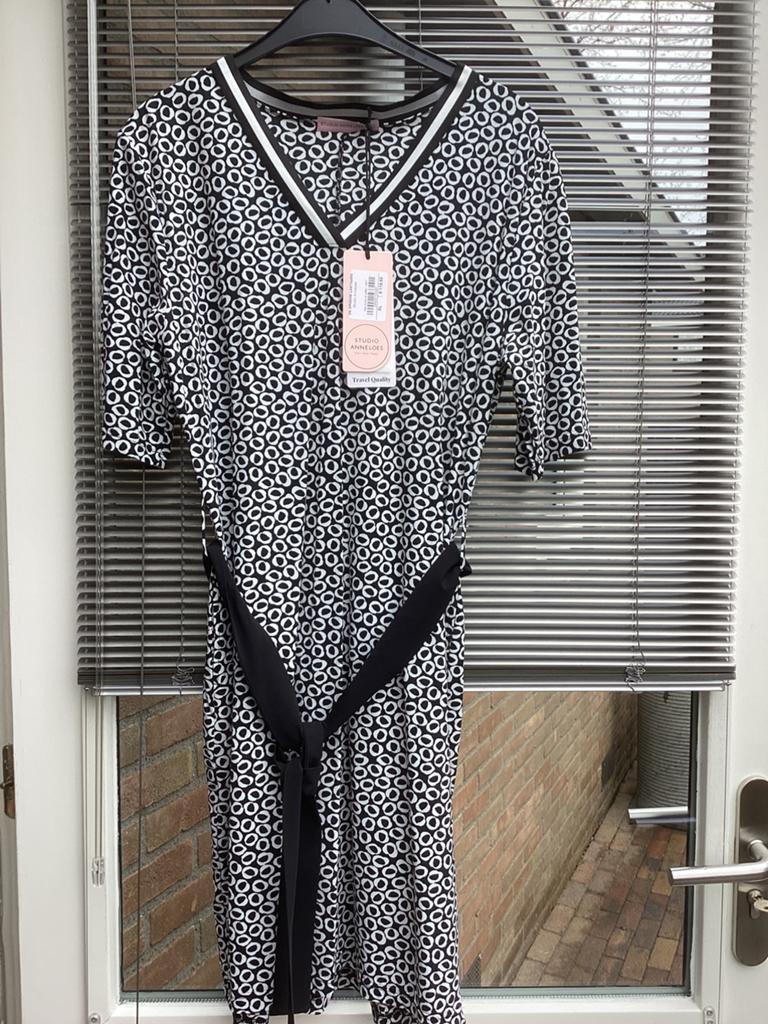 Studio Anneloes Travelstof Jurk Zwart Wit Maat XL Nieuw, Kleding | Dames, Jurken, Ophalen of Verzenden, Nieuw, Maat 46/48 (XL) of groter
