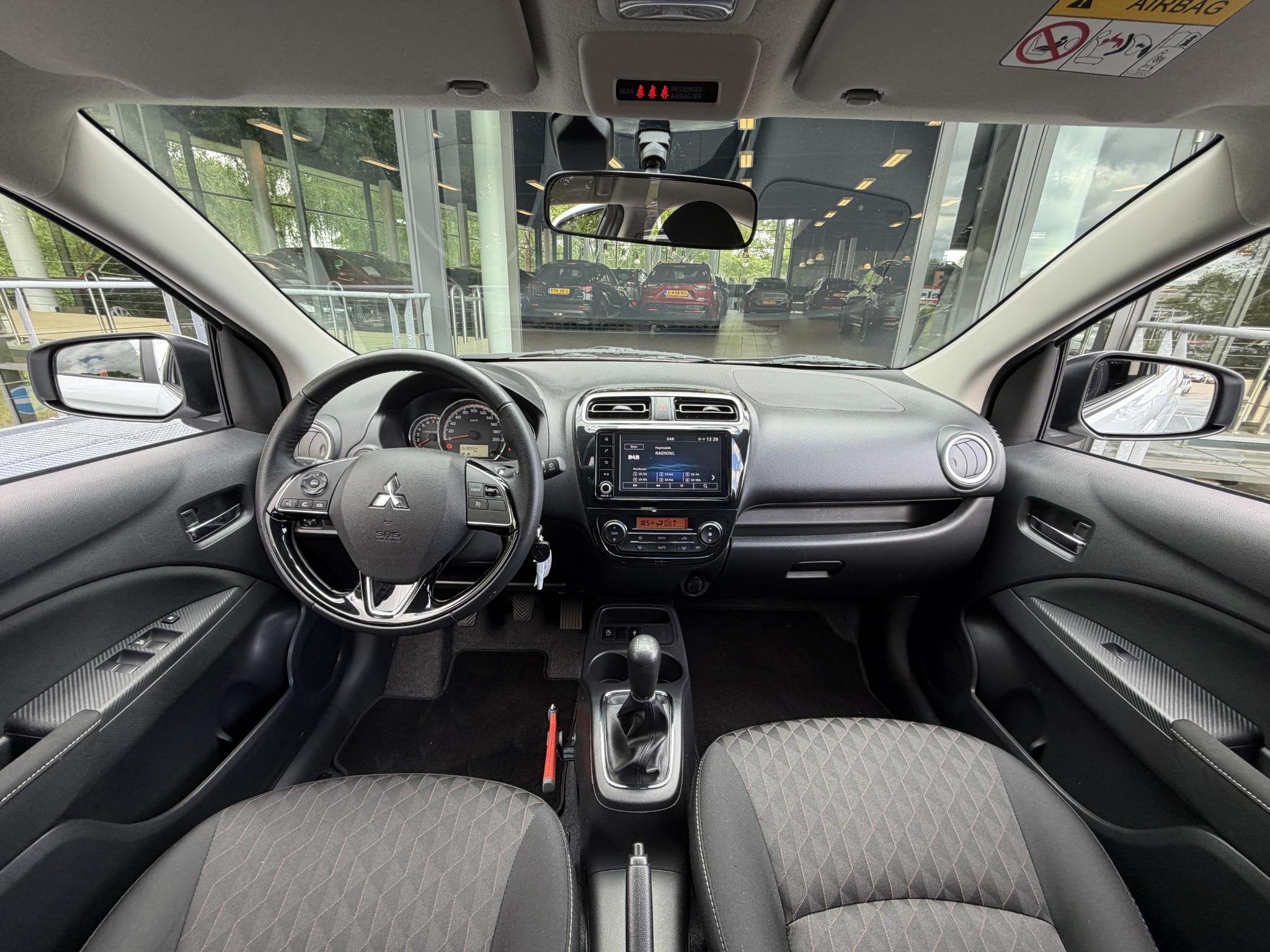 Mitsubishi Space Star 1.2 Dynamic | Achteruitrijcamera | Cru, Stof, Gebruikt, 850 kg, Start-stop-systeem
