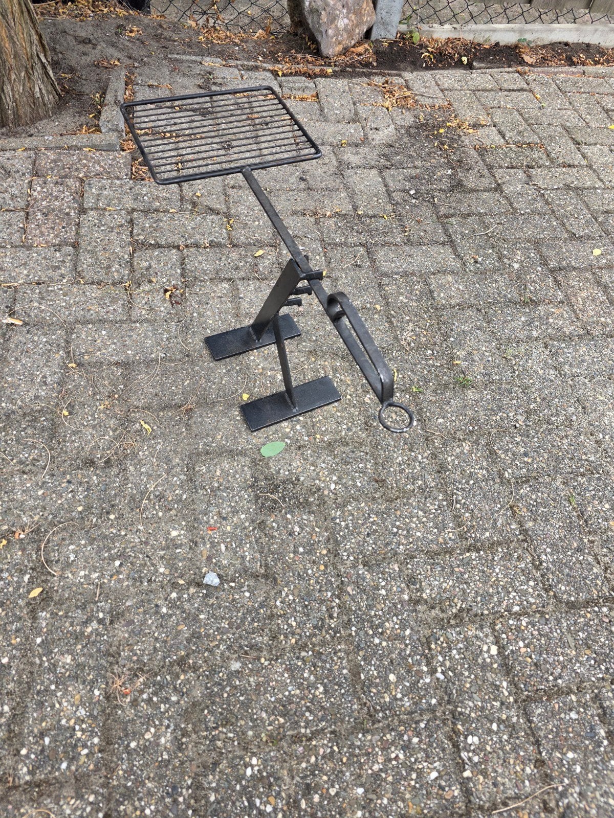 Gebruikte barbecue standaard met rooster, Ophalen, Gebruikt, Onbekend