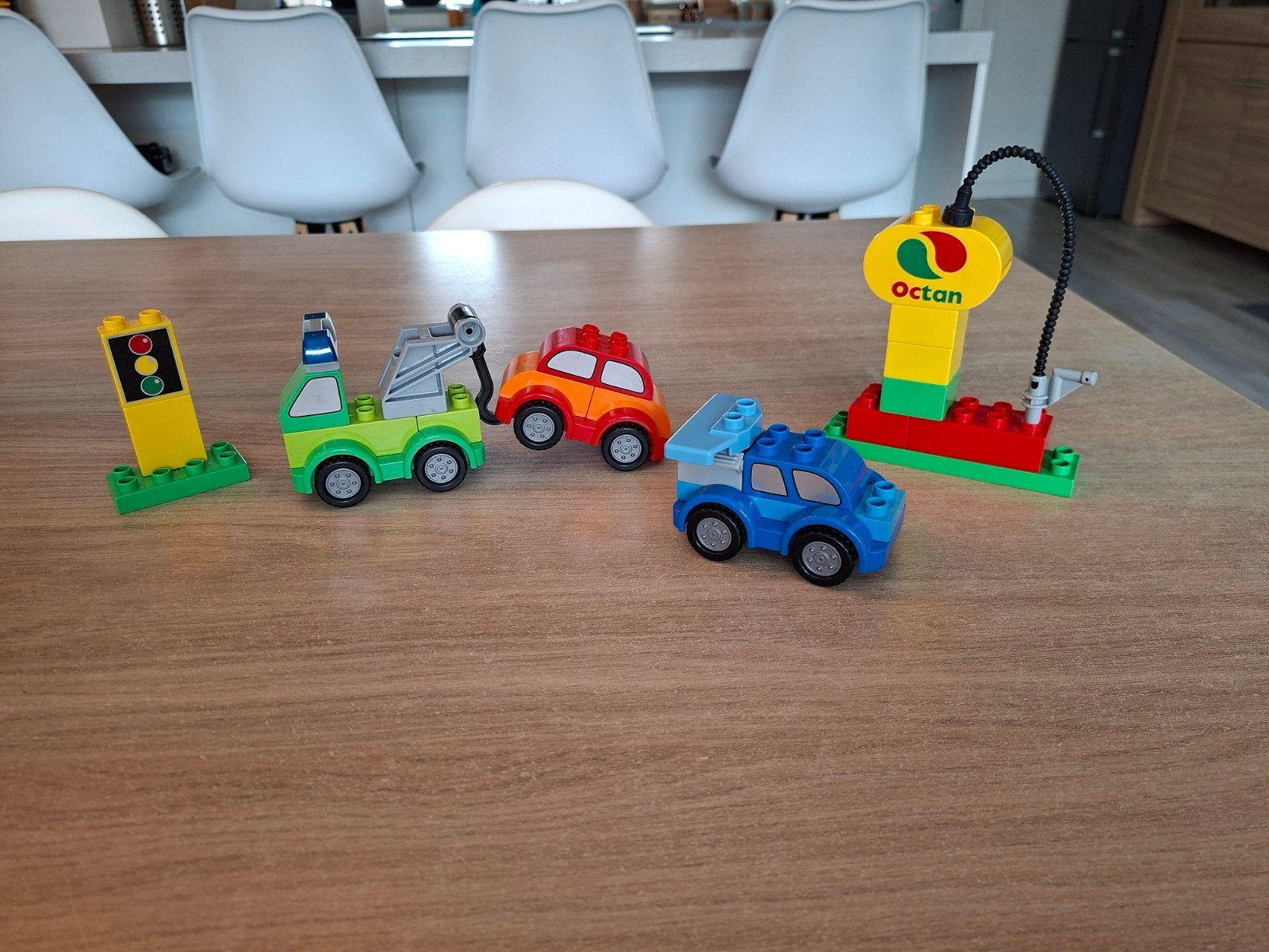 LEGO Duplo Voertuigen en Octan Tankstation Set, Ophalen of Verzenden, Gebruikt, Overige merken