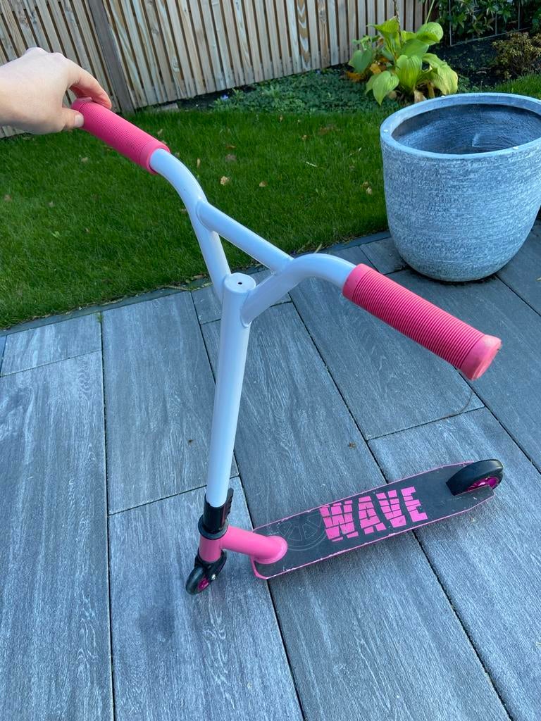 Roze Stunt Scooter/Stuntstep - Intertoys Wave, Fietsen en Brommers, Ophalen, Gebruikt, Overige typen