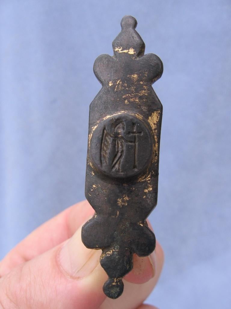 Romeins ornament met godin ong. 1700 jaar oud bodemvondst, Antiek en Kunst, Antiek | Koper en Brons, Ophalen of Verzenden, Brons