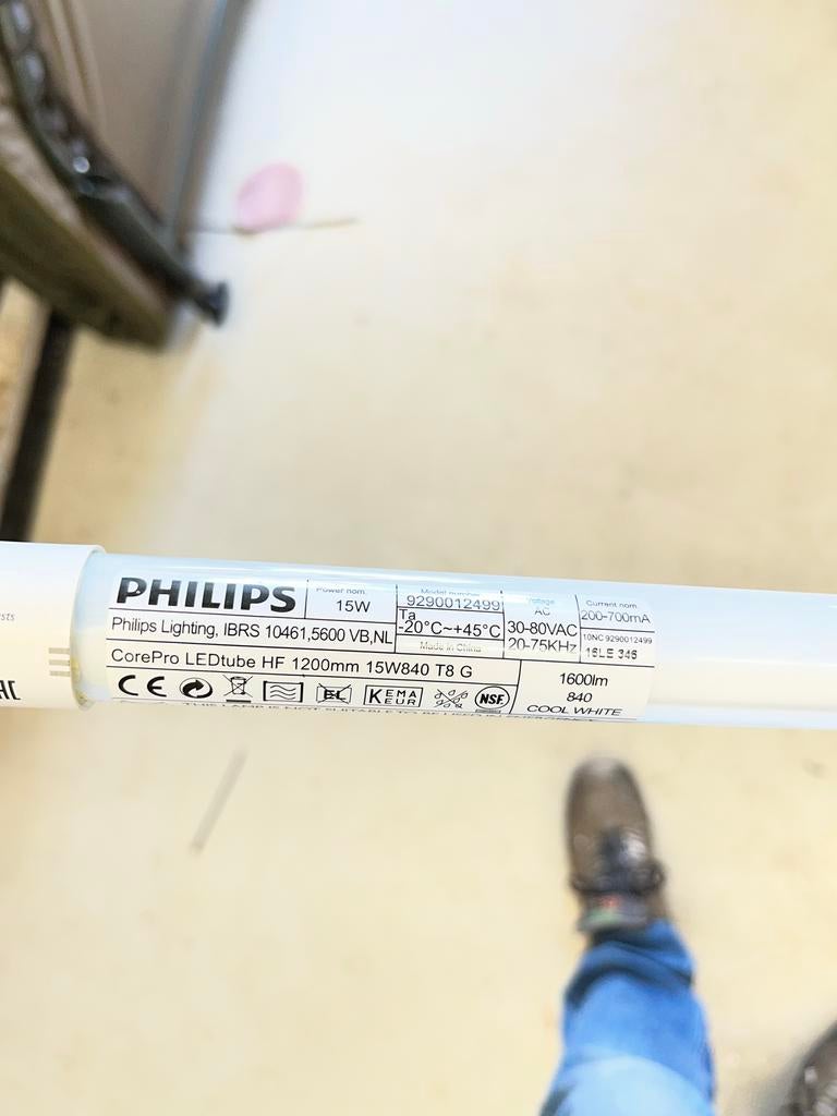 Ledlampen Philips CorePro LEDtube HF 120cm 15W/840 T8 G13, Led-lamp, Bipin of Steekvoet, Zo goed als nieuw, Ophalen