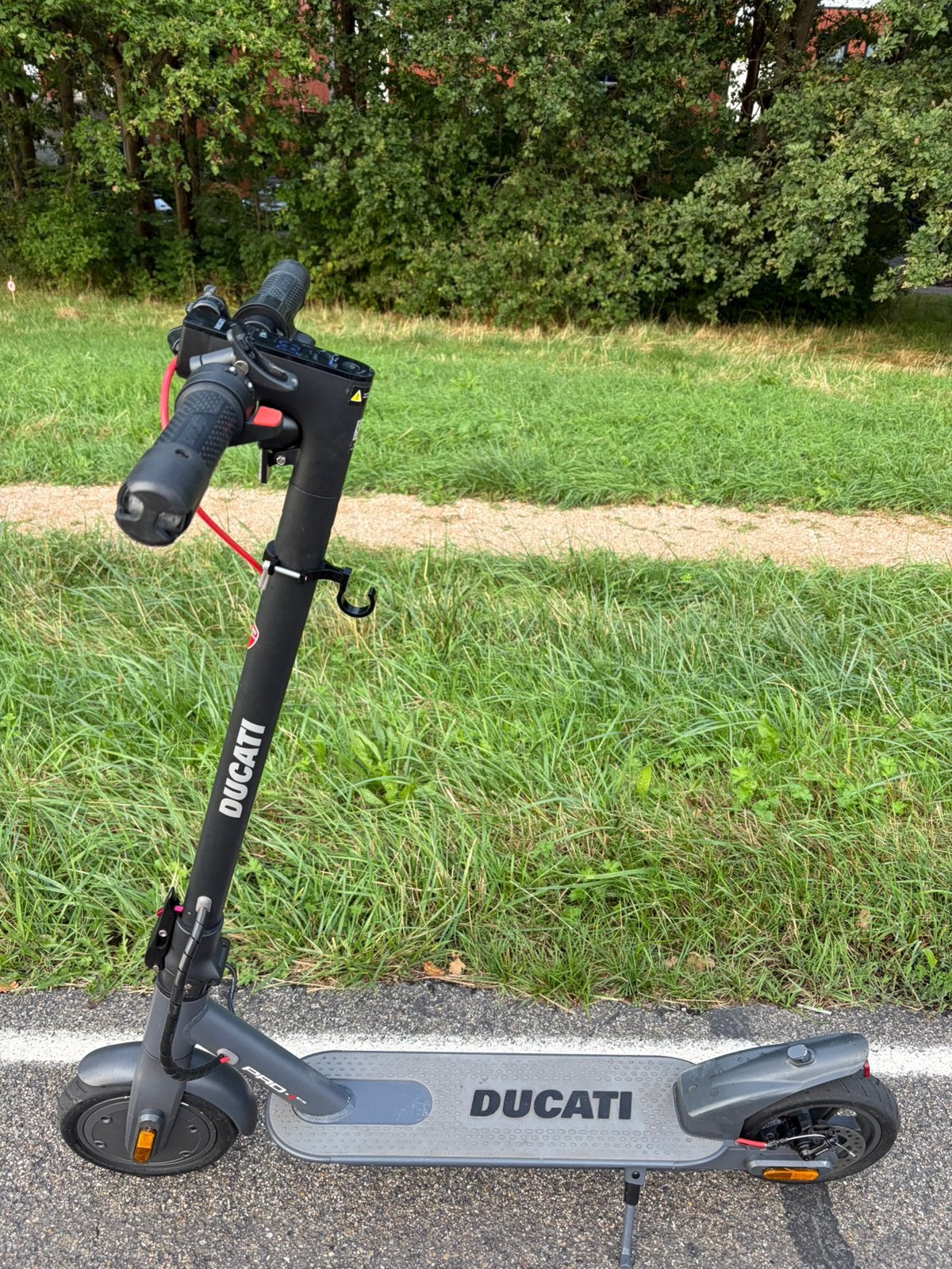 Elektrische Step Ducati Pro met App📲, Ophalen, Zo goed als nieuw, Elektrische step (E-scooter)
