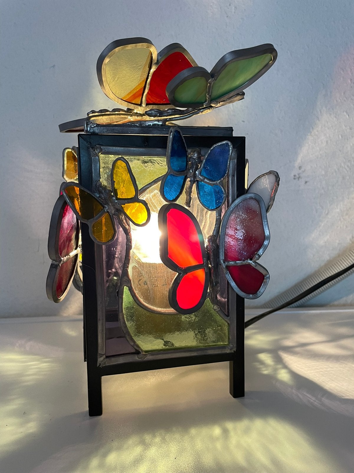 Vlinder lamp 28 cm hoog 15 cm vierkant., Ophalen of Verzenden