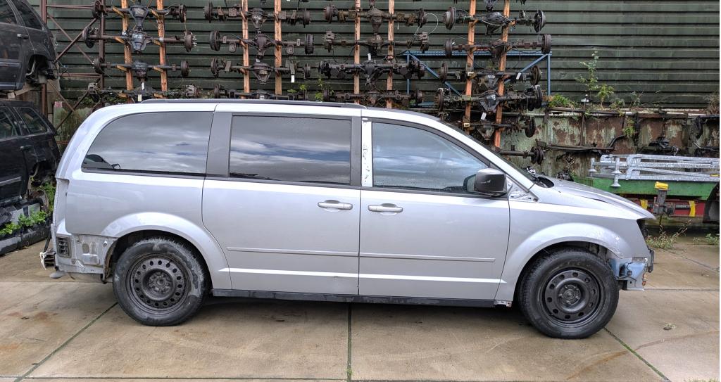 Dodge Caravan 2011-2019 voor demontage, Auto-onderdelen, Gebruikt, PO Box 21-8004 | Auburn Hills, MI 48321-8004, Amerikaanse onderdelen