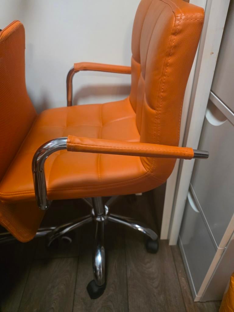 Comfortabele bureaustoel / vergaderstoel op wielen – oranje, Ophalen of Verzenden, 75 tot 100 cm, 50 tot 75 cm