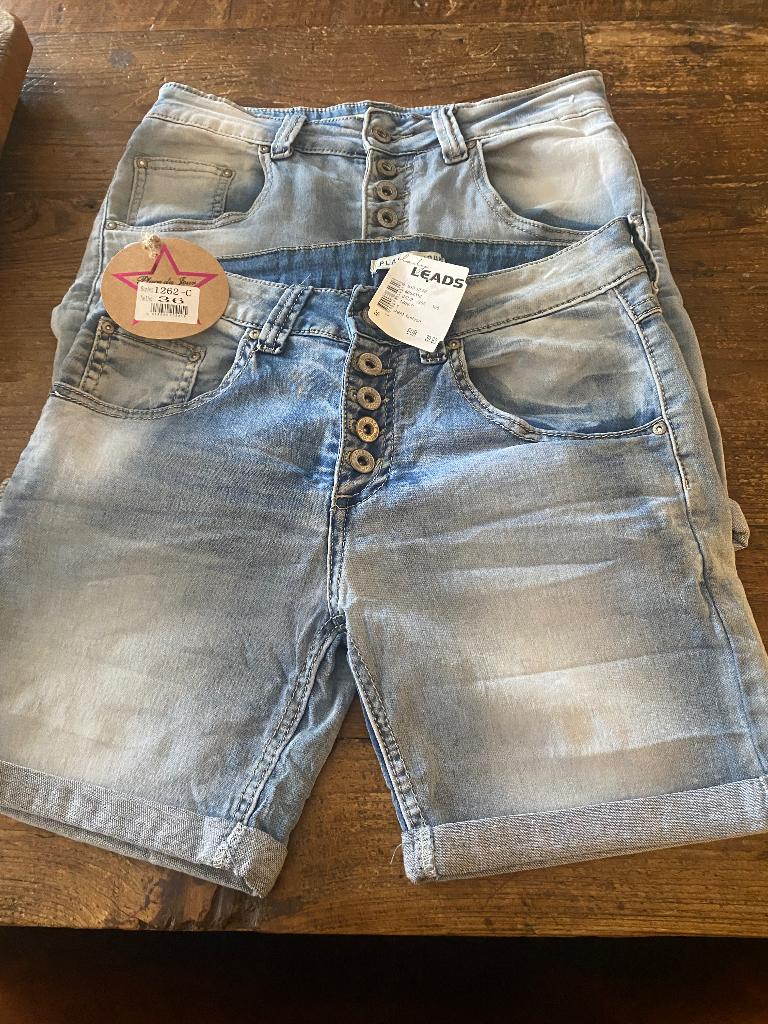 2 nieuwe dames jeans shorts   Place du jour 36, Kleding | Dames, Blauw, Nieuw, Ophalen of Verzenden, W28 - W29 (confectie 36)