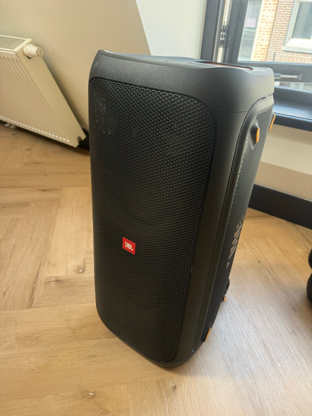 JBL Partybox 310 - Krachtige Party Speaker met Lichteffecten