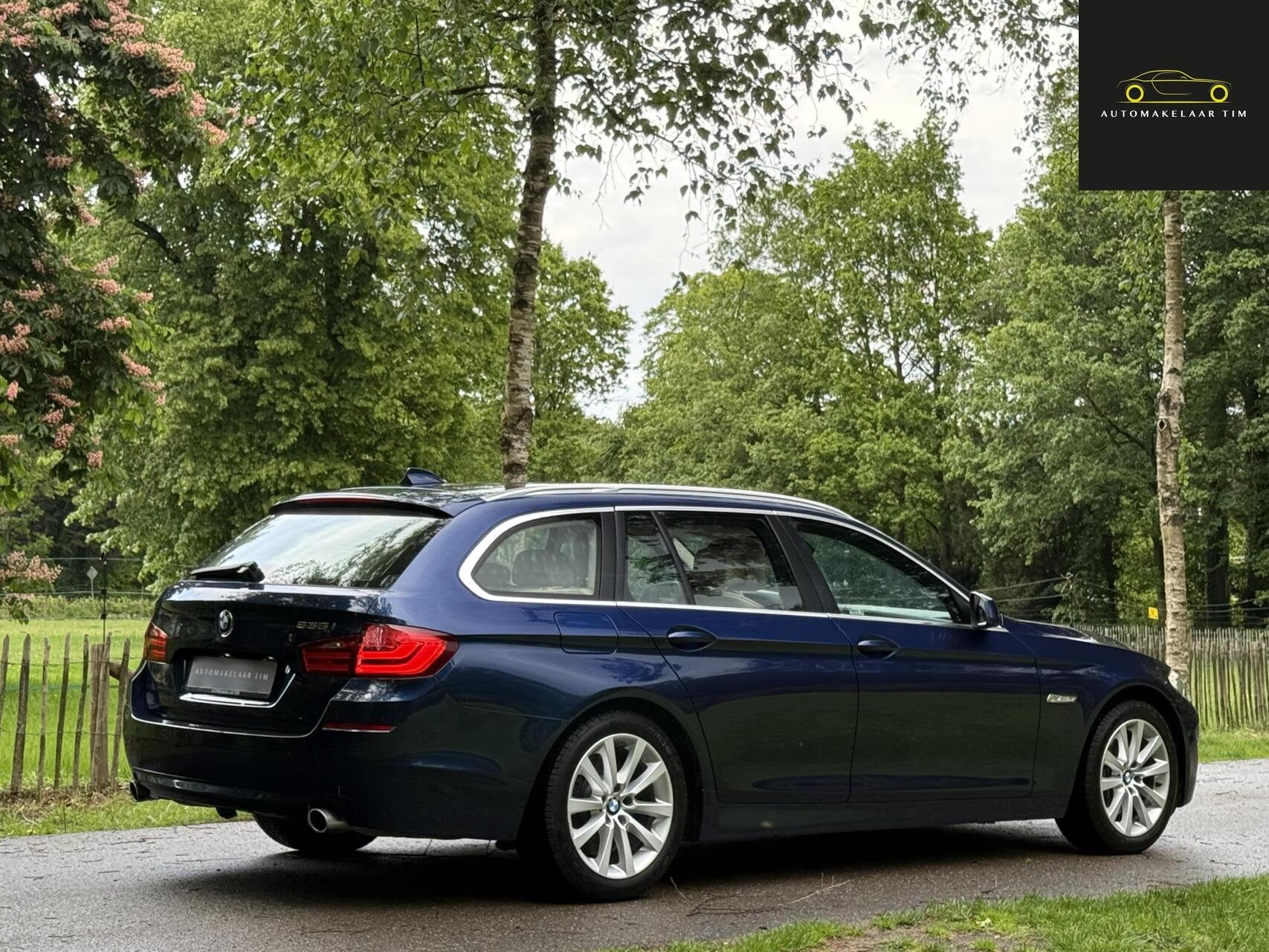 BMW 5-serie Touring 535i Executive, Auto's, BMW, Achterwielaandrijving, Gebruikt, Beige, Blauw