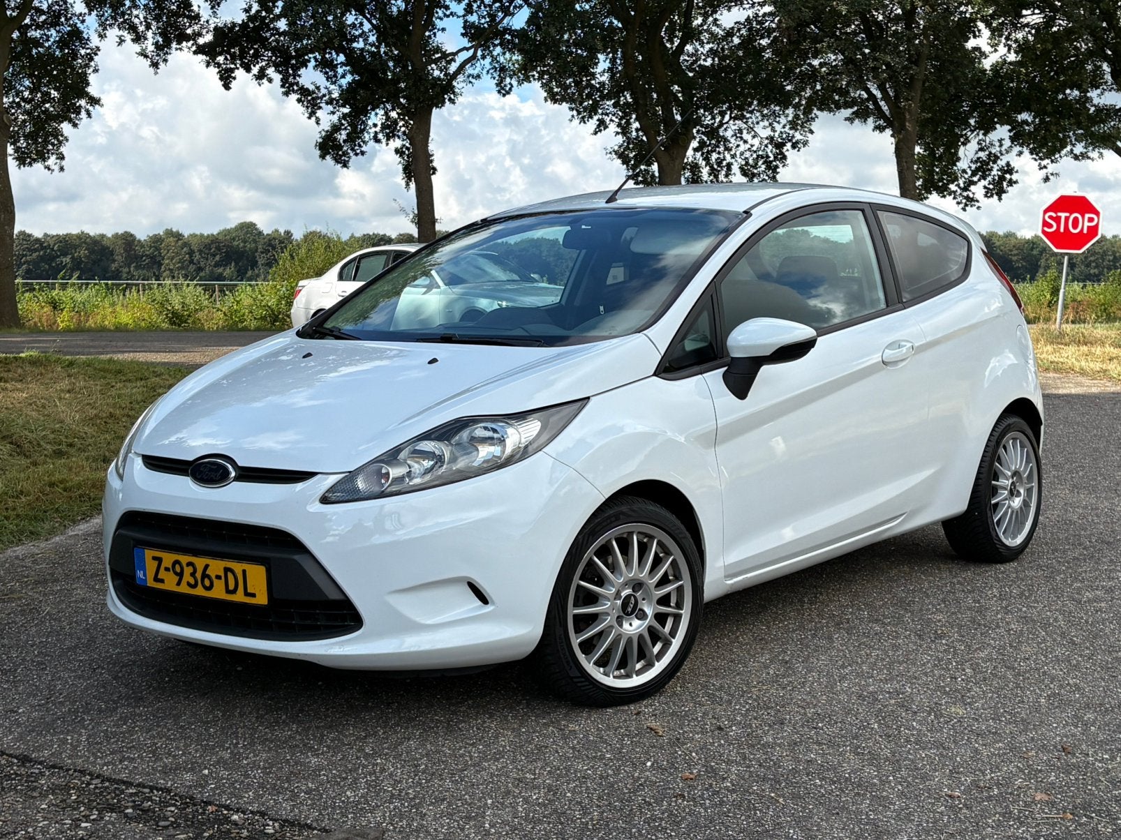 Ford Fiësta 1.25 | CarPlay, JBL, Stoelverwarming, nieuwe DR, Auto's, Ford, Voorwielaandrijving, 1242 cc, 4 cilinders, Wit