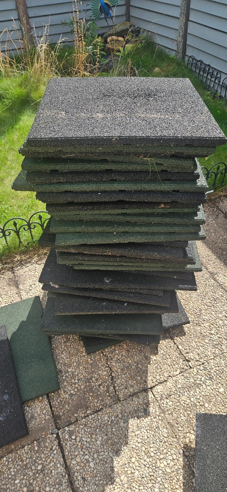 Gebruikte rubberen tegels voor terras of speelplaats, Tuin en Terras, Tegels en Klinkers, Ophalen, Gebruikt, Rubber, 5 tot 10 m²